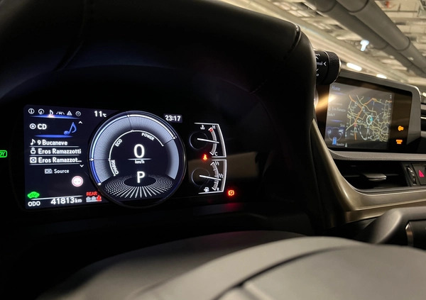 Lexus ES cena 135000 przebieg: 47000, rok produkcji 2019 z Wrocław małe 667